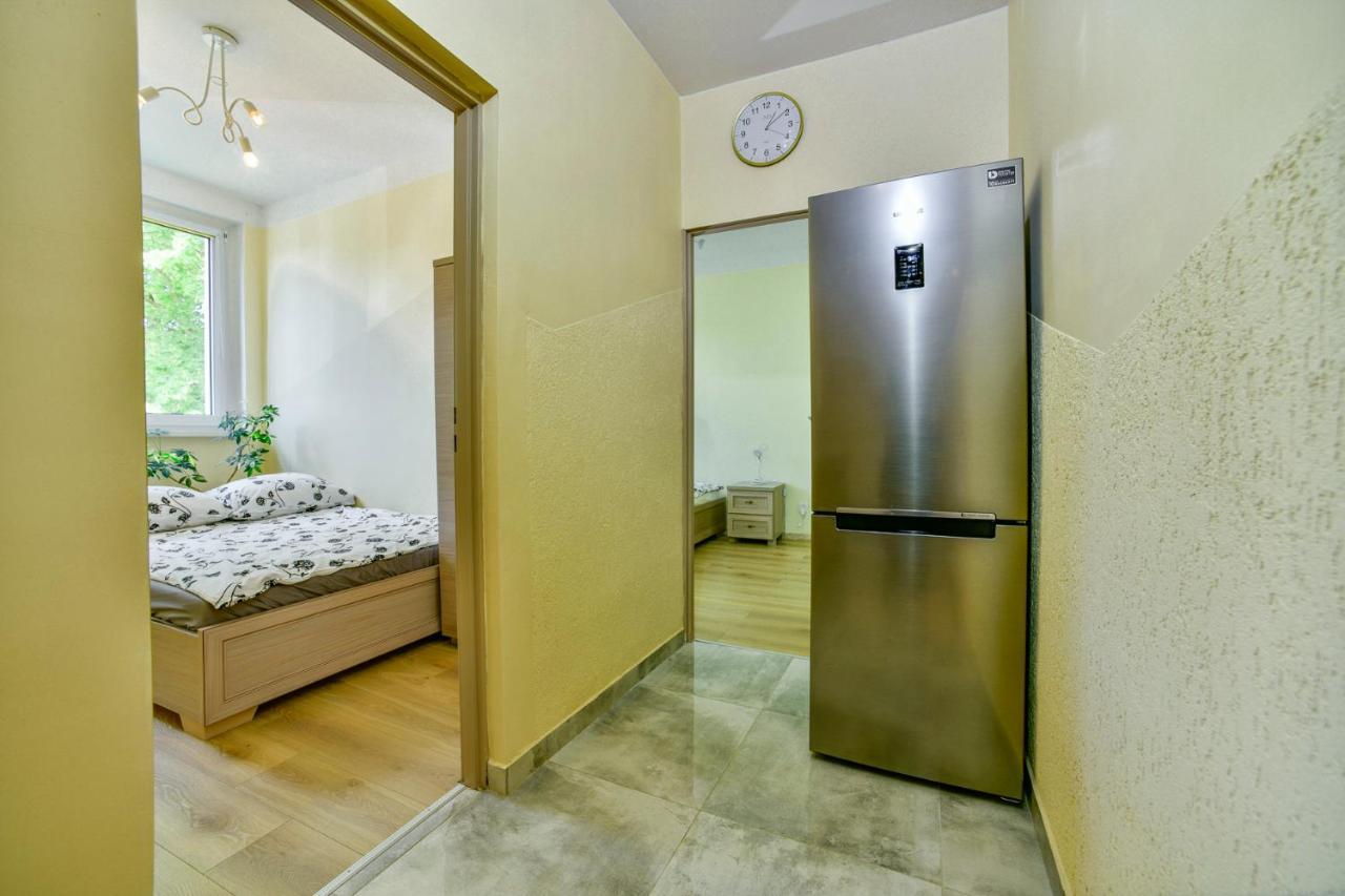 Apartament U Ewy W Kolobrzegu Podczele - 2 Sypialnie 50M2, Wifi I Darmowy Parking! エクステリア 写真