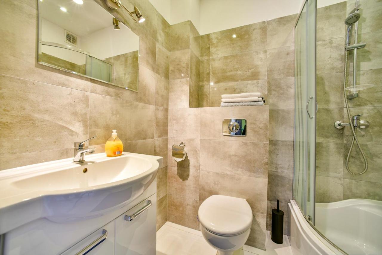 Apartament U Ewy W Kolobrzegu Podczele - 2 Sypialnie 50M2, Wifi I Darmowy Parking! エクステリア 写真
