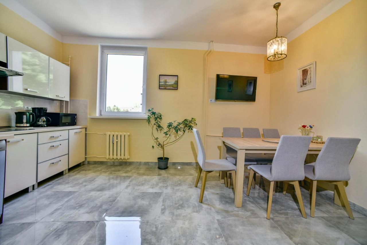 Apartament U Ewy W Kolobrzegu Podczele - 2 Sypialnie 50M2, Wifi I Darmowy Parking! エクステリア 写真