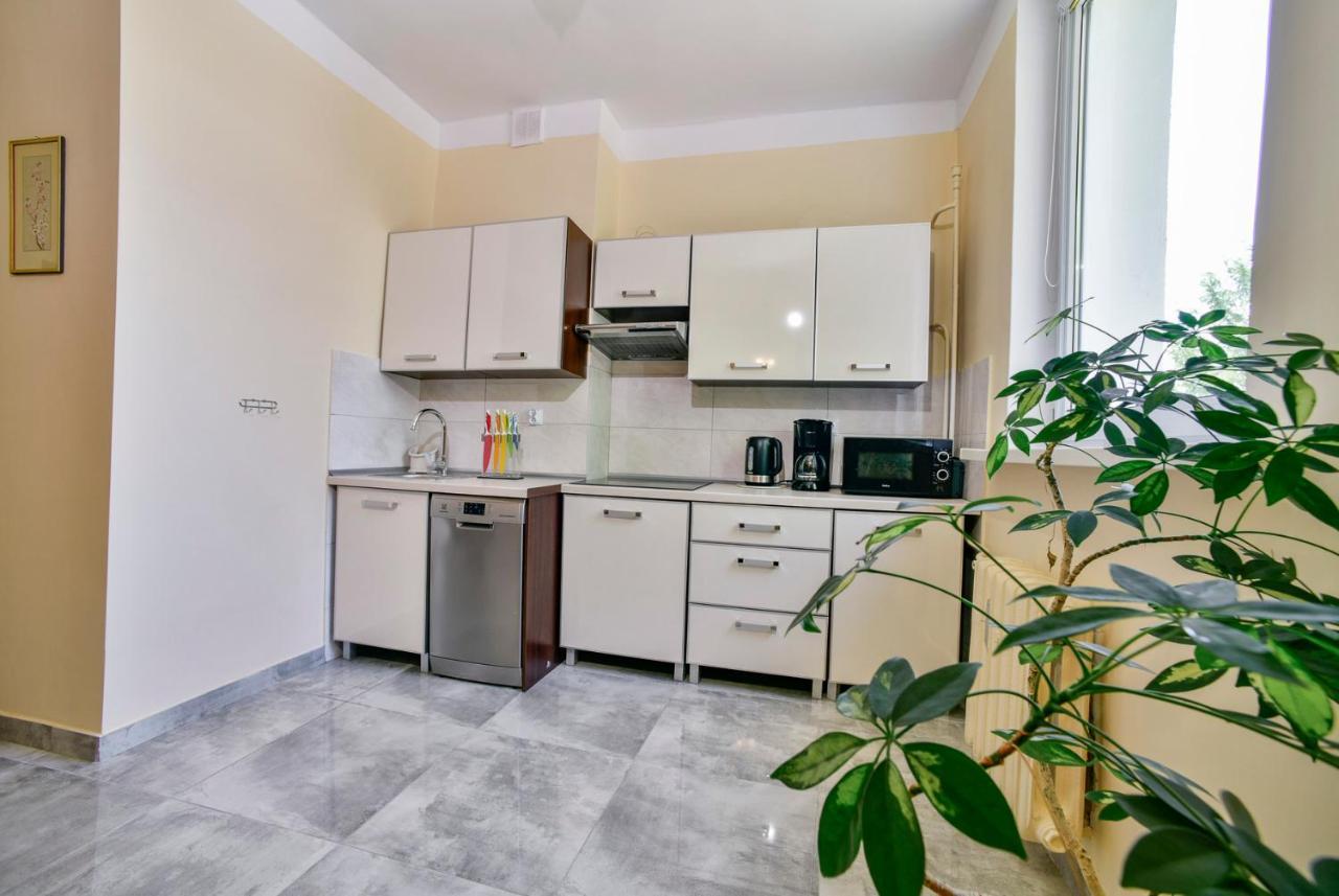 Apartament U Ewy W Kolobrzegu Podczele - 2 Sypialnie 50M2, Wifi I Darmowy Parking! エクステリア 写真