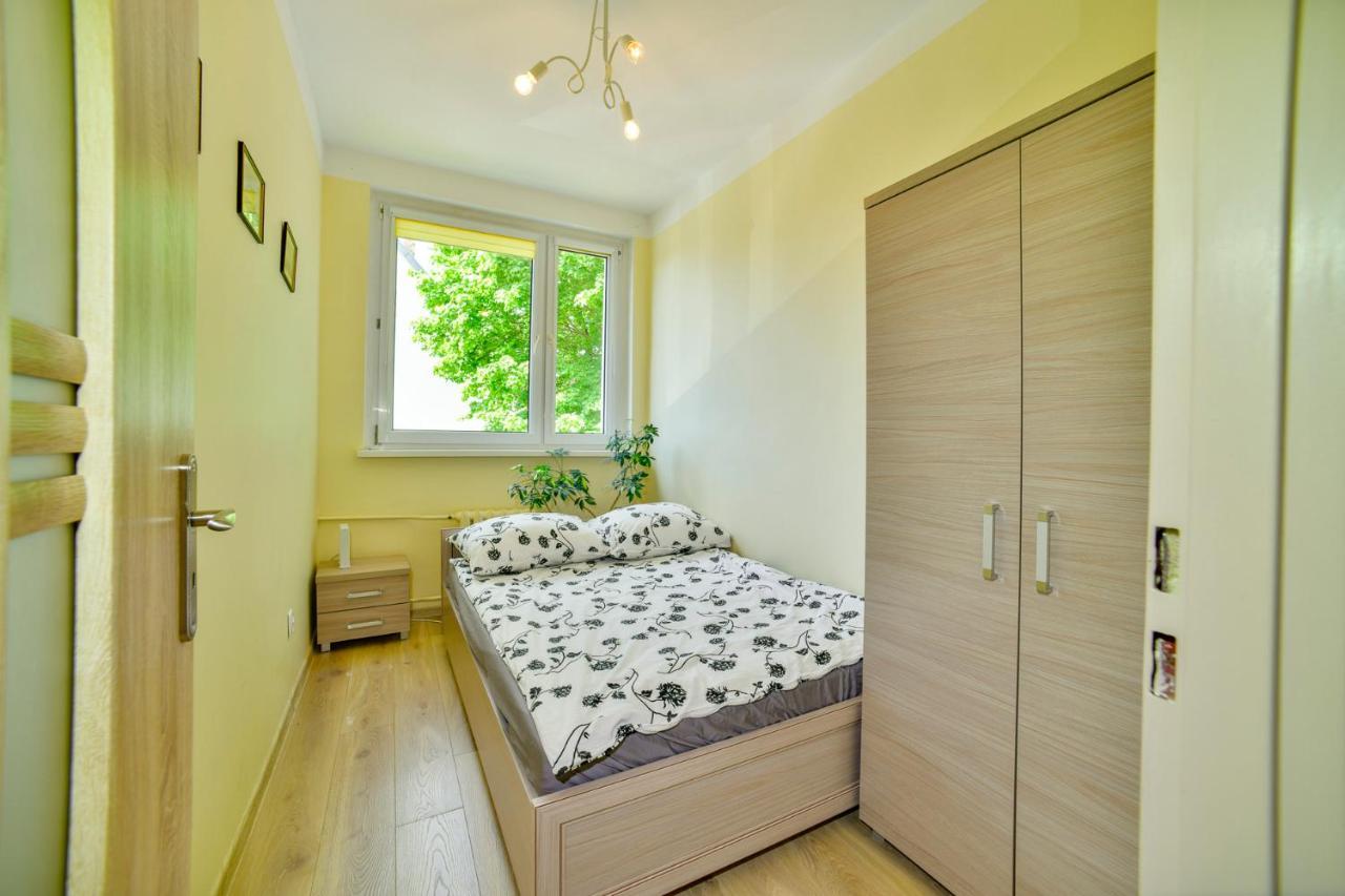 Apartament U Ewy W Kolobrzegu Podczele - 2 Sypialnie 50M2, Wifi I Darmowy Parking! エクステリア 写真