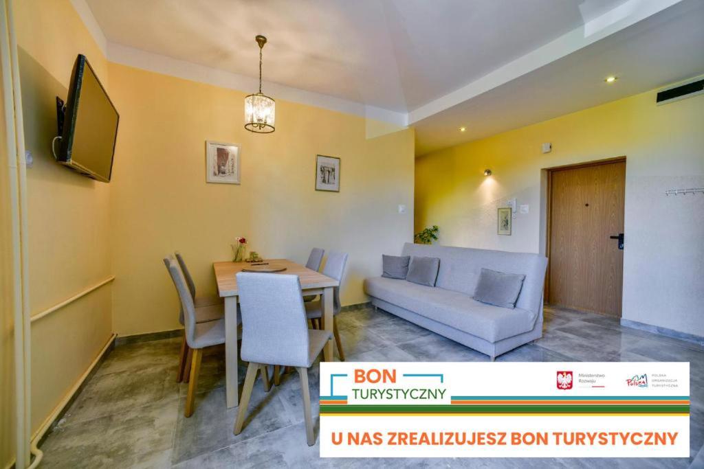 Apartament U Ewy W Kolobrzegu Podczele - 2 Sypialnie 50M2, Wifi I Darmowy Parking! エクステリア 写真